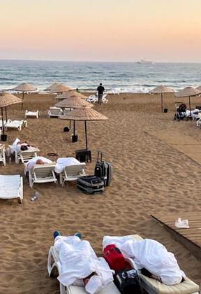 Milli Savunma Bakanlığı’ndan patlamalar ile ilgili flaş açıklama! Geceyi aydınlattı...