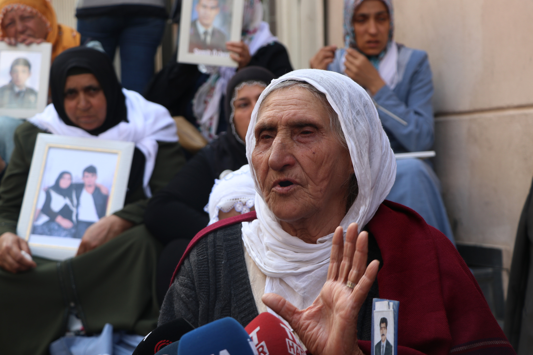 ’Evlat nöbeti’nde 12. gün! HDP önünde eylem yapan aile sayısı 31’e yükseldi