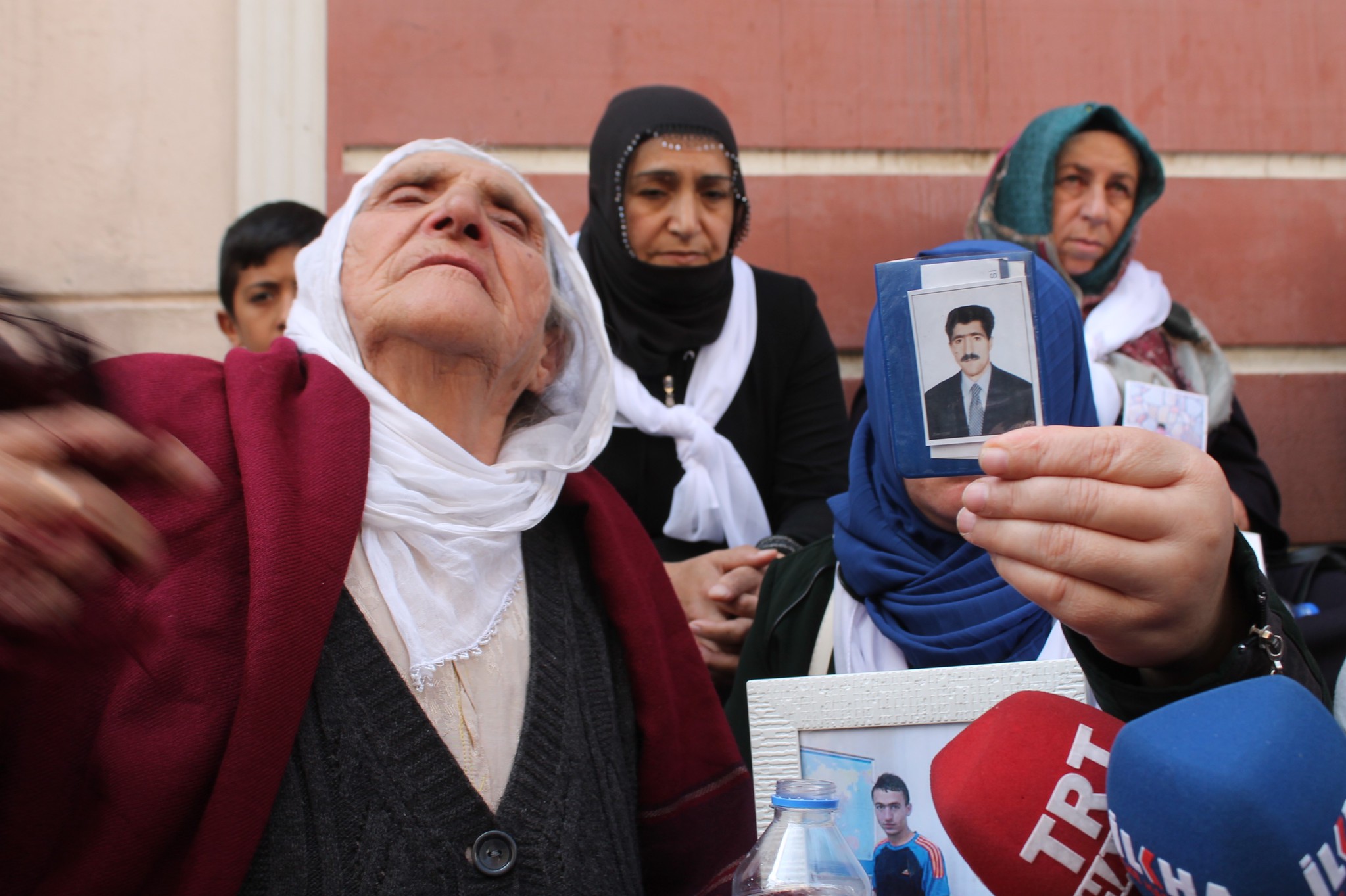 ’Evlat nöbeti’nde 12. gün! HDP önünde eylem yapan aile sayısı 31’e yükseldi