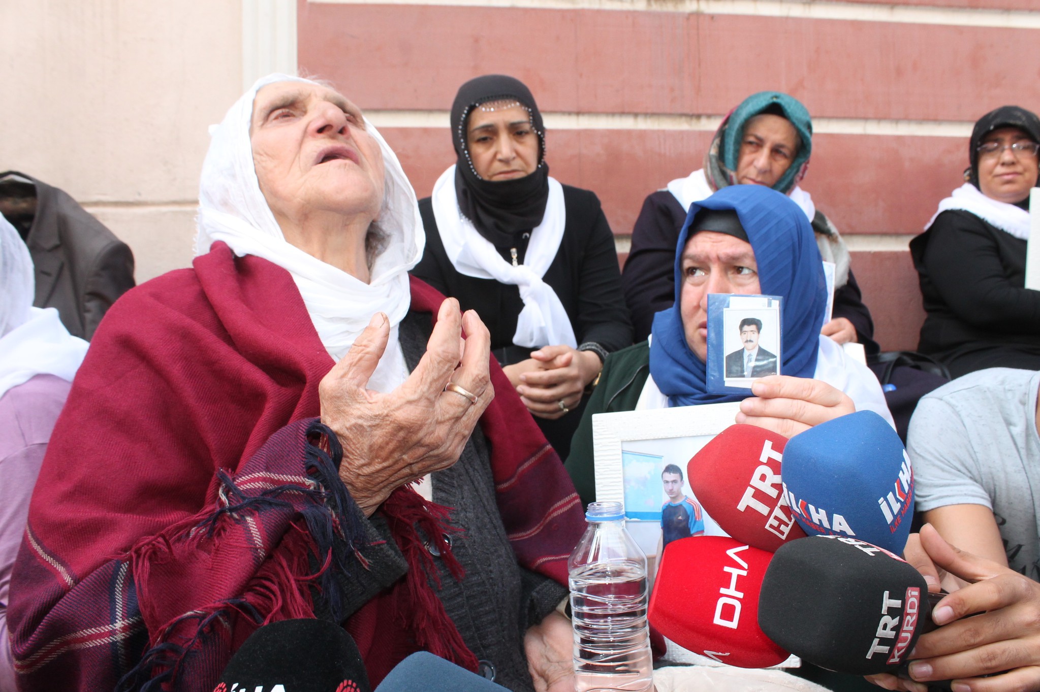 ’Evlat nöbeti’nde 12. gün! HDP önünde eylem yapan aile sayısı 31’e yükseldi