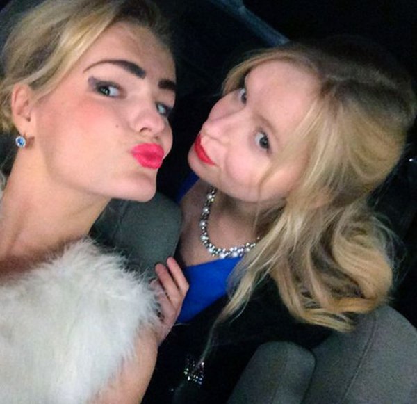 Son dakika haberi! Kendinden iki yaş küçük kız kardeşini 189 kez bıçaklayıp gözlerini oydu!