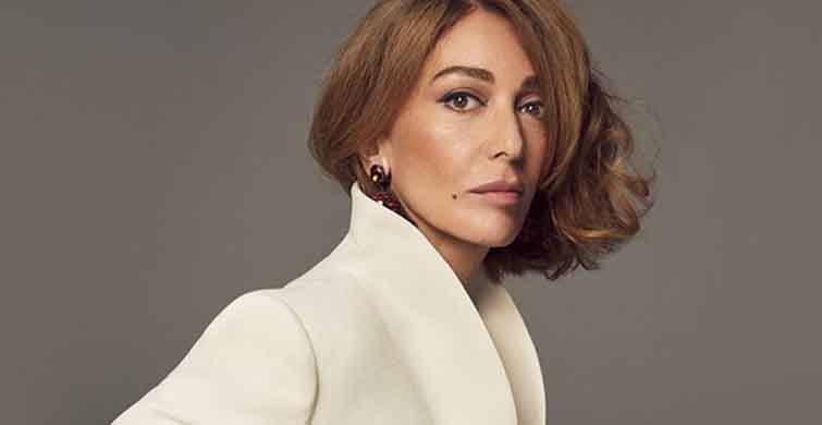 Müslüm Gürses’in eşi Muhterem Nur’u oynayan Zerrin Tekindor kimdir? Zerrin Tekindor kaç yaşındadır?