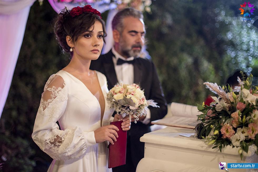 Sevgili Geçmiş oyuncu kadrosunda kimler var? Sevgili Geçmiş dizisinin konusu nedir?