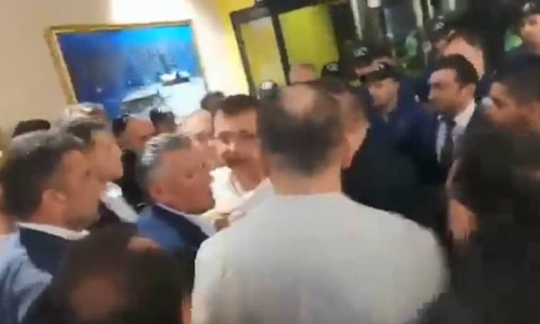 Son dakika haberi: Ekrem İmamoğlu’nun korumaları trafikte adeta dehşet saçtı! İşte kameraya yansıyan İmamoğlu dehşeti!