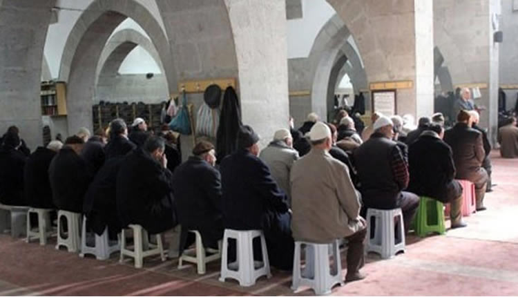 Cemaat camide spora başladı