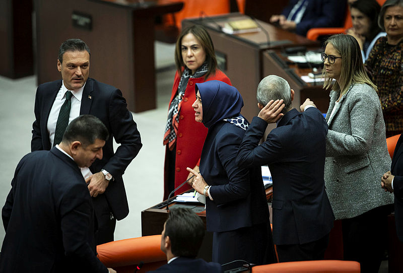 İkiyüzlülüğe isyan: Yüzündeki hazzı gördüm!