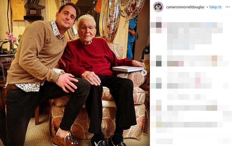 Efsane oyuncu Kirk Douglas 103 yaşına girdi! Hollywood’un altın çağına damga vuran Kirk Douglas kimdir?