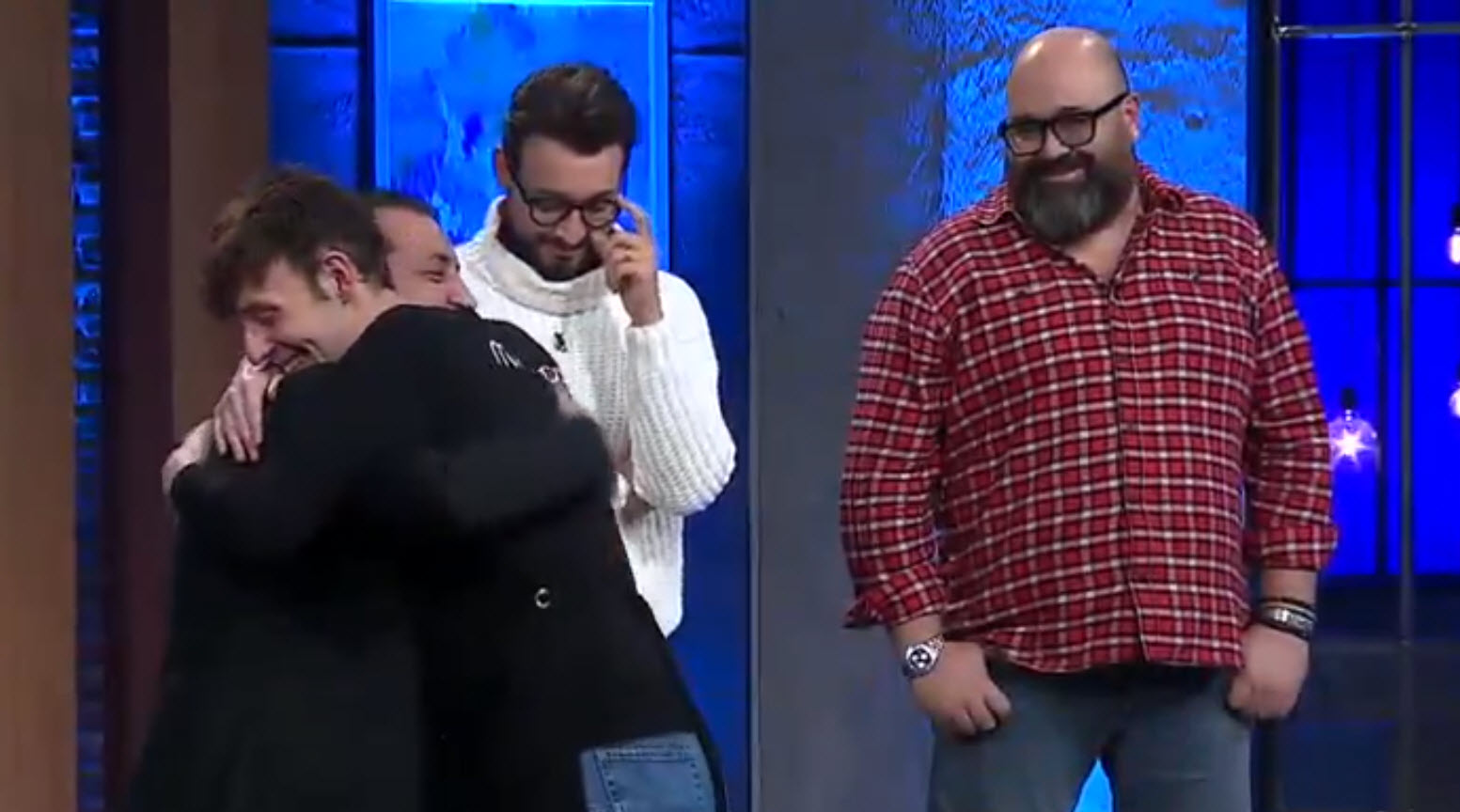 Bu hafta Masterchefte kim elendi? Sürpriz gerçekleşti; Masterchefte elenen yarışmacı Rıfat Yurttaş mı Güzide Mertcan mı?