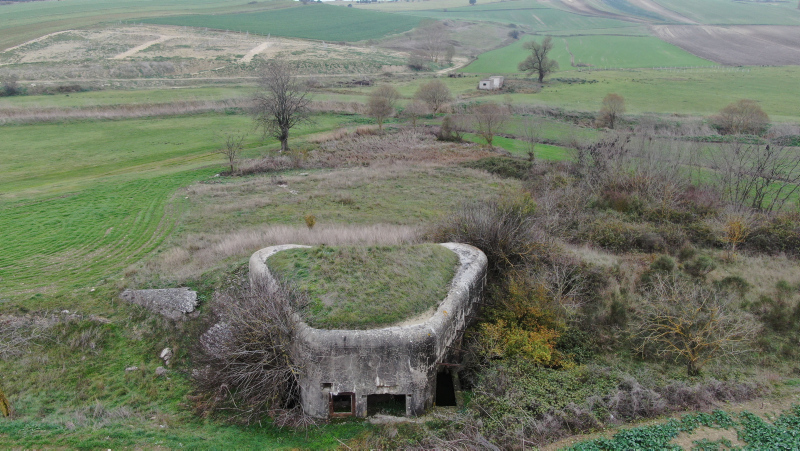 Unutulan savunma hattı kaderine terk edildi