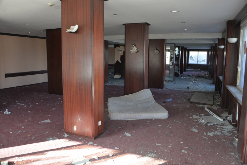 Uzan Grubu’nun harabeye dönen oteli satıldı