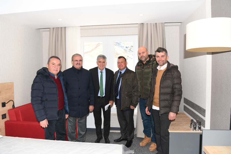 Uzan Grubu’nun harabeye dönen oteli satıldı