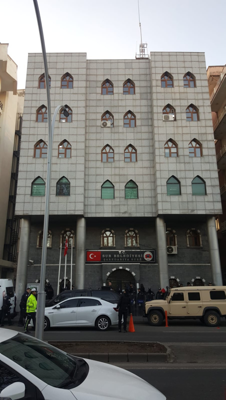 Eren Bülbül’ü şehit eden teröristin cenazesine katıldığı ortaya çıktı!