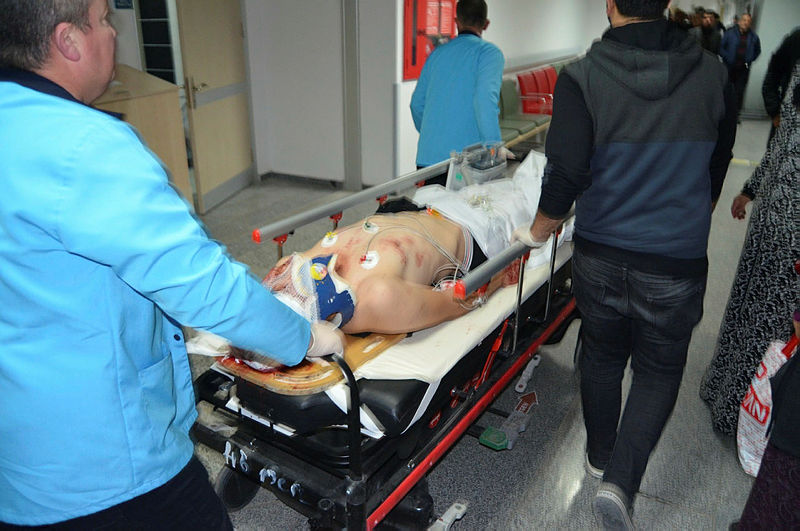 Son dakika: Aksaray’da gençlerin olduğu otomobil tırın altına girdi: 3 ölü, 2 yaralı!