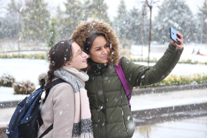 İstanbul’un yanı başındaki Kocaeli beyaza büründü