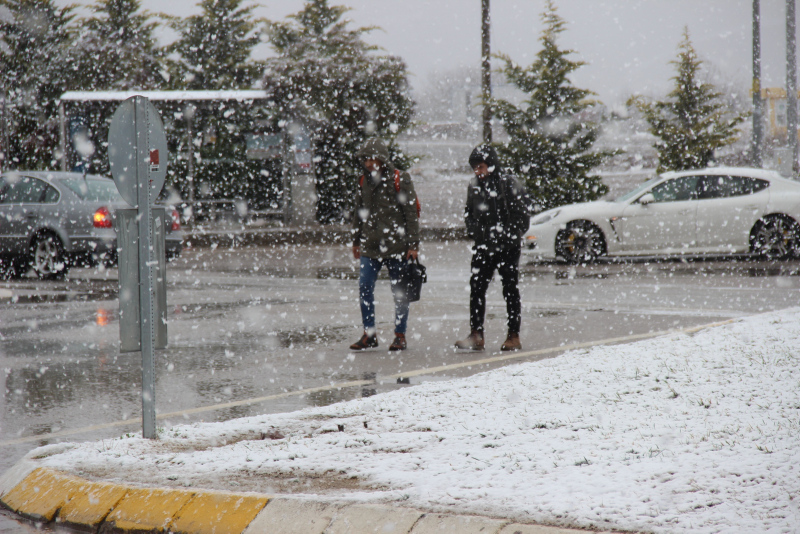 İstanbul’un yanı başındaki Kocaeli beyaza büründü