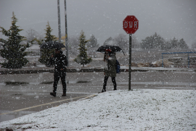 İstanbul’un yanı başındaki Kocaeli beyaza büründü