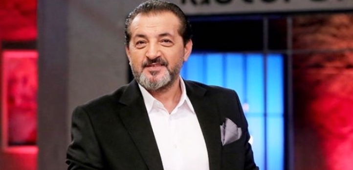 Masterchef Mehmet Şef’in parmakları yok mu elini neden saklıyor? İşte MasterChef Mehmet Şef’in bilinmeyen hikayesi...
