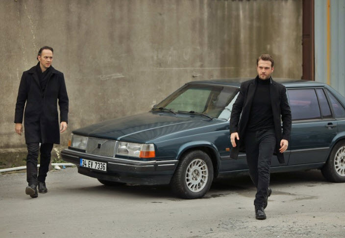 Çukur 83.bölüm ile dün akşam ekranlara geldi! Merakla beklenen Çukur 83.bölümde neler oldu?