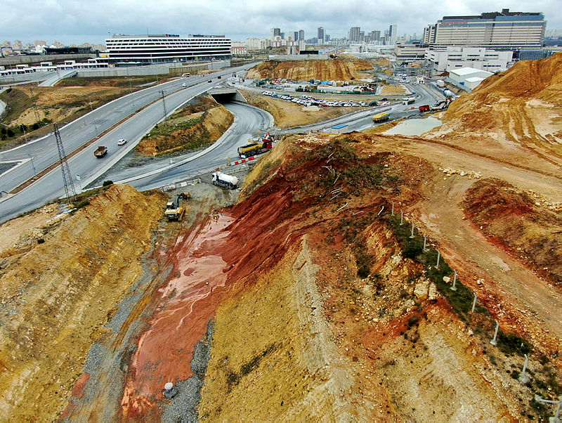 Son dakika haberi: Ekrem İmamoğlu İBB’si şehir hastanesinin yol inşaatlarını da durdurdu