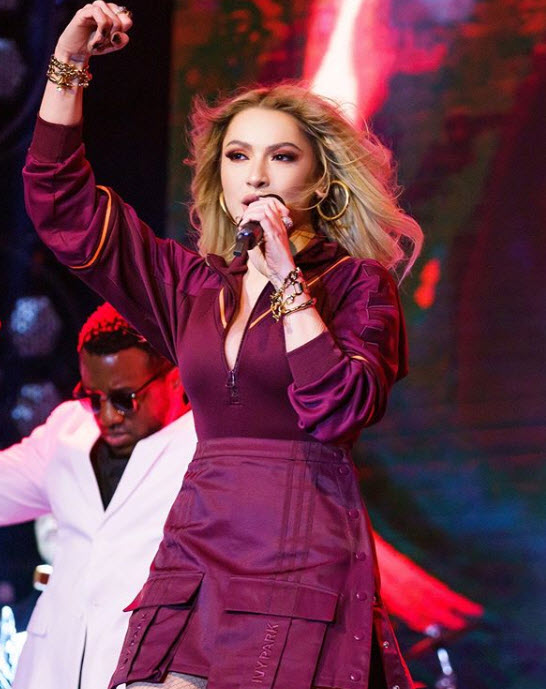 Hadise Instagram paylaşımı ile olay yarattı! Hadise�nin mayolu dansı