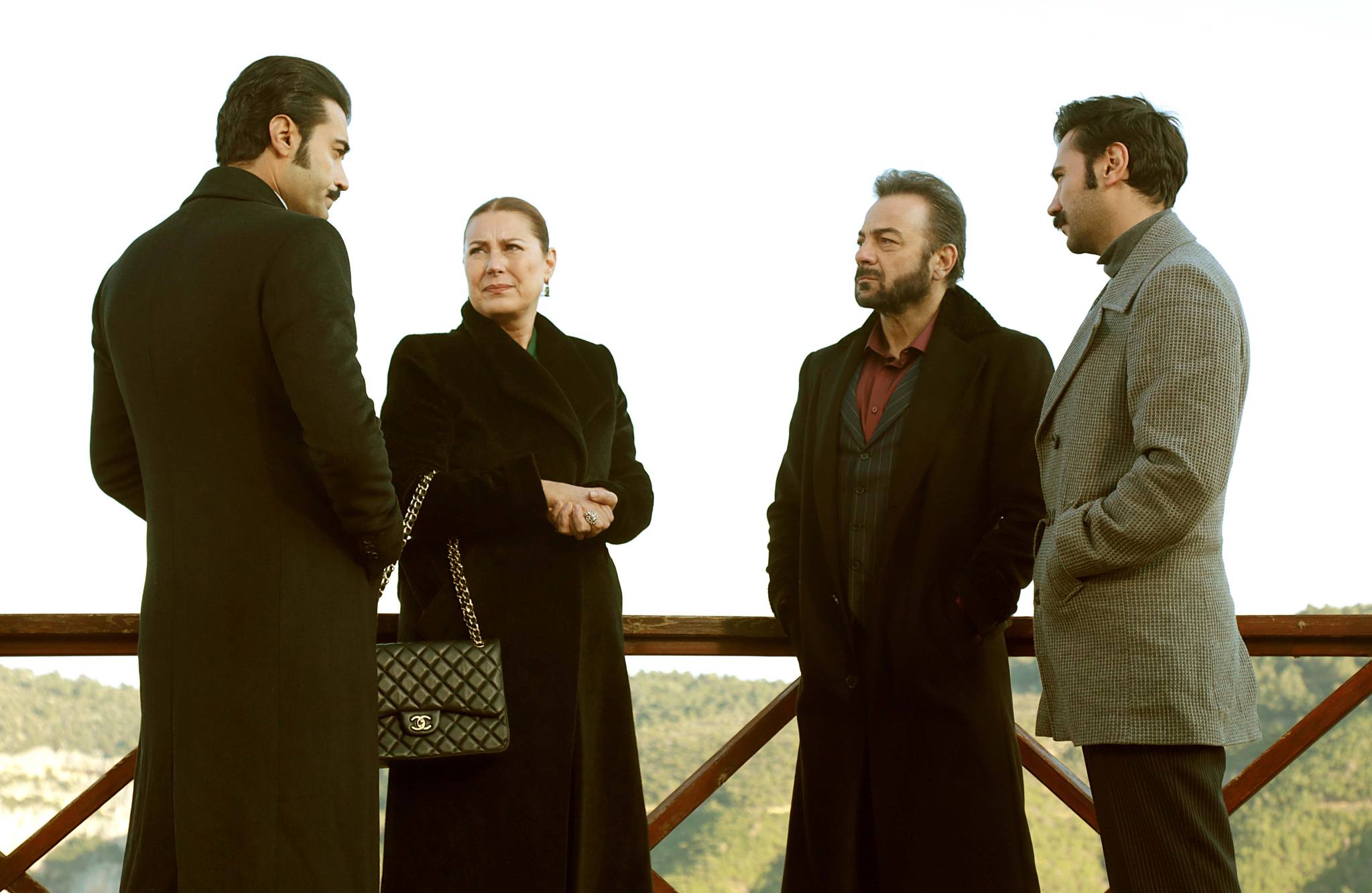 Bir Zamanlar Çukurova 56.bölüm fragmanı izle! Ercüment dosyası açılıyor! Bir Zamanlar Çukurova yeni bölümde şoke eden sahne!