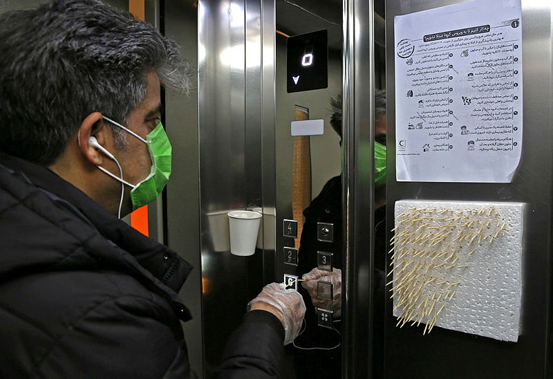 Ünlü profesörden son dakika koronavirüs açıklaması! Corona virüsü cep telefonlarından mı yayılıyor? Savaş kaybedildi...