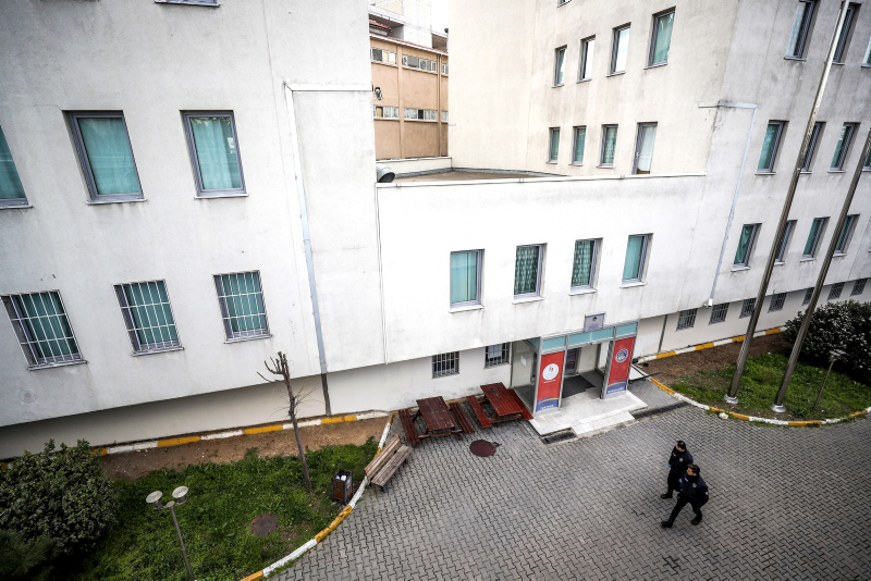 Corona virüsü karantina yurtlarında nöbet var! İşte son dakika görüntüleri