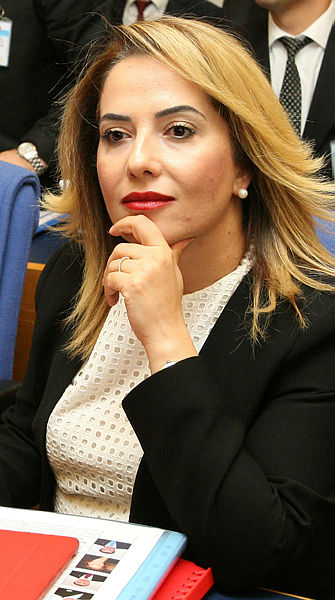 Uşak valisi Funda Kocabıyık kimdir? Corona virüs teftişine çıkan Funda Kocabıyık kaç yaşında ve nereli?