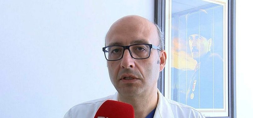 Son dakika... Bilim Kurulu üyesi Yamanel: Coronavirüse 8 metre yeter!