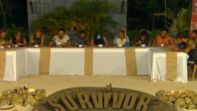 Survivor’da Masterchef yemek ödül oyununu kim kazandı? 29 Nisan Survivor Masterchef ödül oyunu hangi takım kazandı? Acun Ilıcalı’dan sürpriz karar
