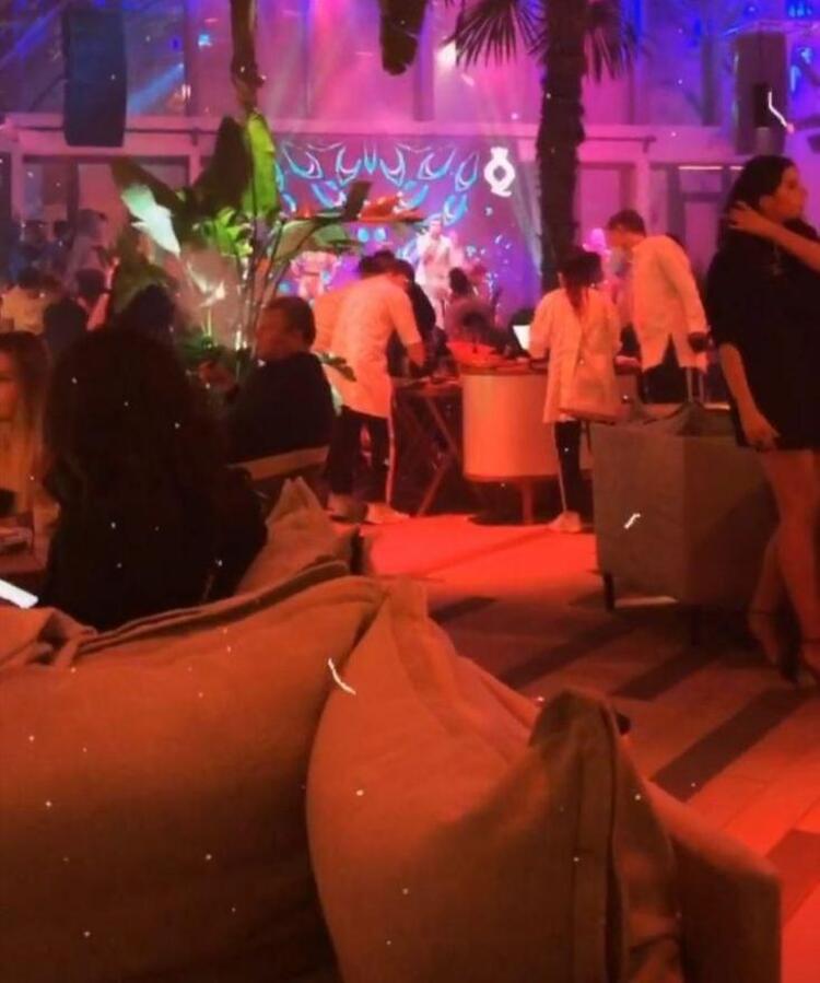Son dakika haberi: Corona virüs dinlemediler gece kulübünde doyasıya eğlendiler! Sosyal mesafeyi hiçe saydılar...