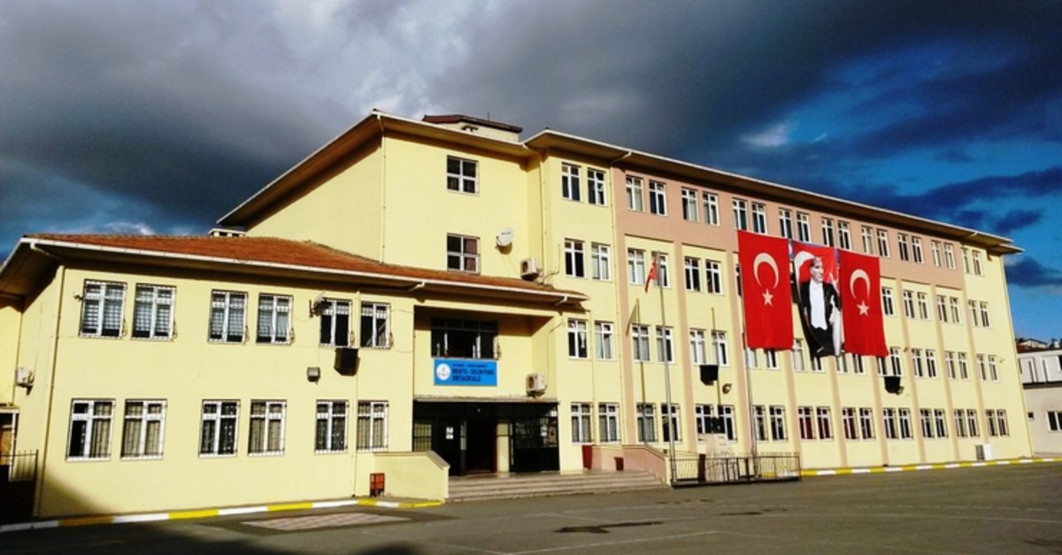 Okullar ne zaman açılacak, telafi eğitimi nasıl olacak? 2020 Okulların açılacağı tarih belli oldu mu? MEB açıkladı!