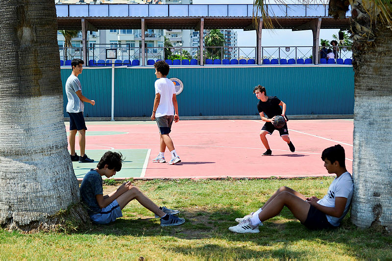 SON DAKİKA AÇIKLAMASI! 18 yaş altı sokağa çıkma yasağı ne zaman bitiyor? 18 yaş altı sokağa çıkma izni günleri ne zaman ve saat kaçta?