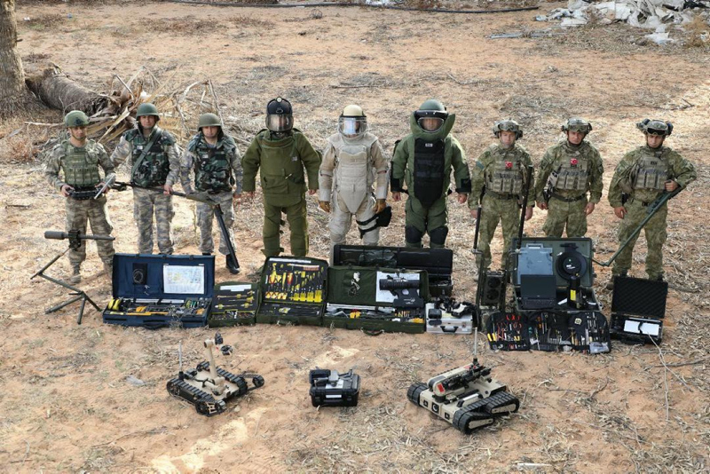 TSK, Libya’da Hafter milislerinin sivil bölgelere tuzakladığı patlayıcıları temizliyor