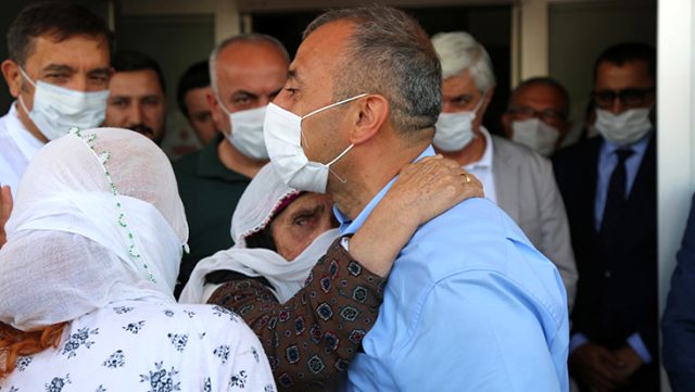 Son dakika: Böyle veda etti! Binanın önüne akın ettiler, gözyaşları sel oldu...