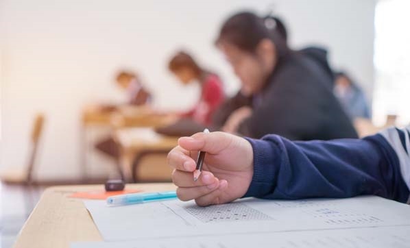 Bursluluk sınavı 2020 ne zaman? İlköğretim ve ortaöğretim İOKBS Bursluluk sınavı tarihi ertelendi mi, ne zaman yapılacak?