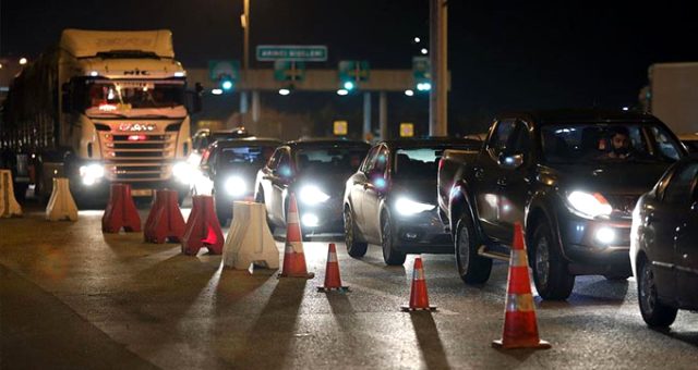 Giriş çıkış yasağı gelen iller hangileri? Ankara, İzmir ve İstanbul’da seyahat kısıtlaması var mı? Giriş çıkış yasağı olan şehirler listesi!
