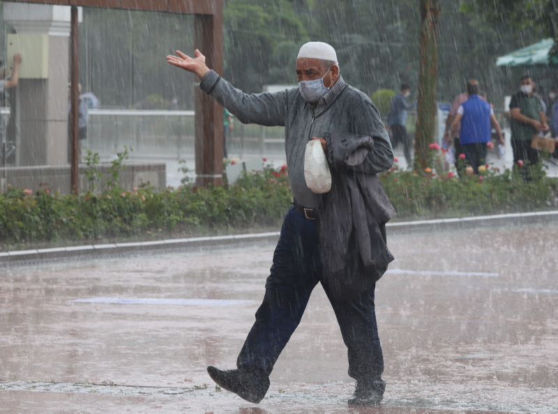 Son dakika: Cuma hutbesinde dikkat çeken Ayasofya mesajı! Diyanet İşleri Başkanı Sultanahmet Camisi’nde okudu...