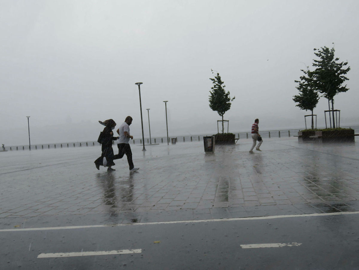 Meteoroloji uyarmıştı! Süper hücre yağışı nedir?