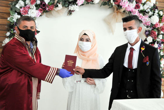 Son dakika: İçişleri Bakanlığı’ndan milyonlarca kişiyi ilgilendiren düğün genelgesi! Valiliklere gönderildi...