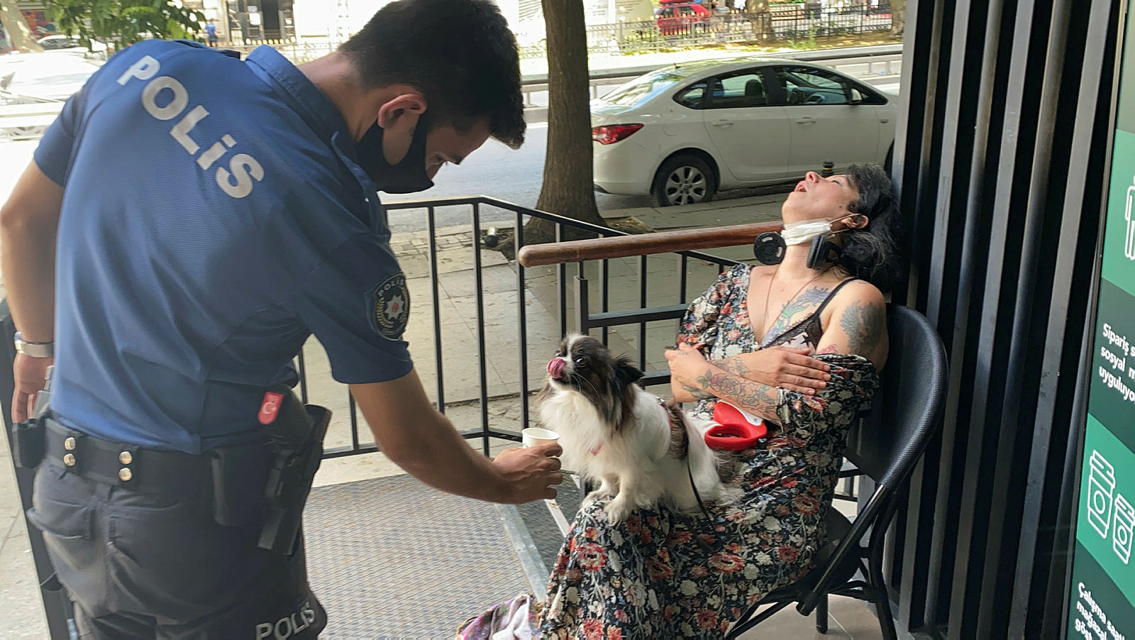 İstanbul’un göbeğinde sızan genç kadın ekiplere zor anlar yaşattı