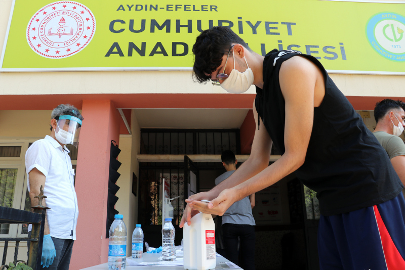 Son dakika: YKS’nin ilk oturumu TYT 81 ilde sona erdi! İşte tüm detaylar...