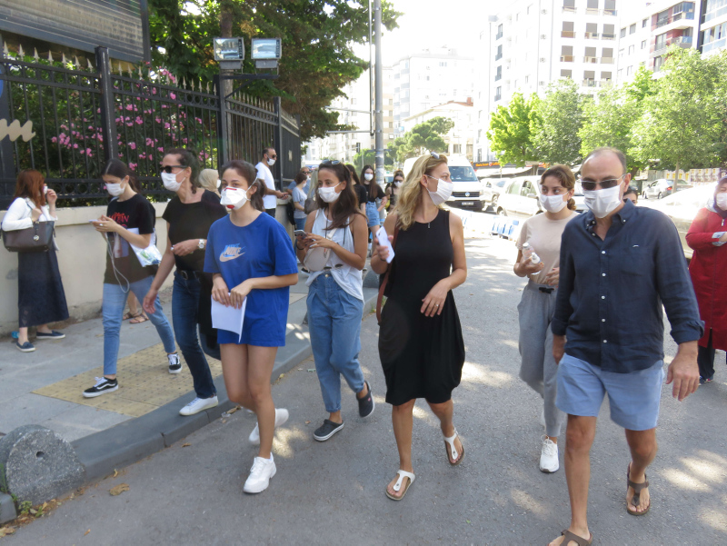 Son dakika: YKS’nin ilk oturumu TYT 81 ilde sona erdi! İşte tüm detaylar...