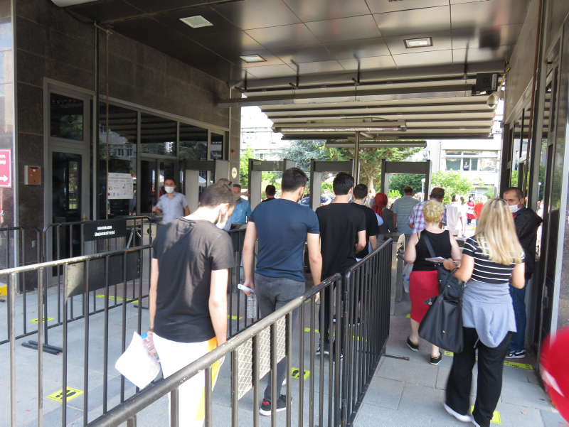 Son dakika: YKS’nin ilk oturumu TYT 81 ilde sona erdi! İşte tüm detaylar...