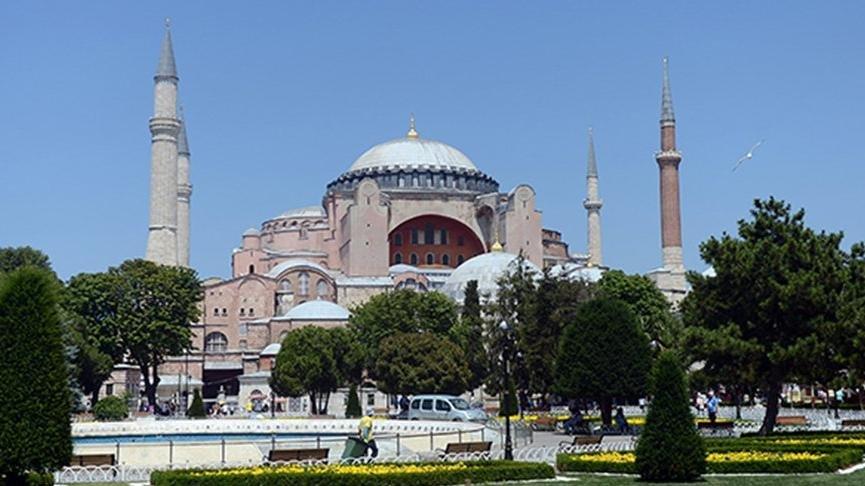 Ayasofya’nın tarihi ve merak edilenler: Ayasofya ne zaman yapıldı ve kaç yılında müze oldu? Ayasofya nerede, hangi ilçede?