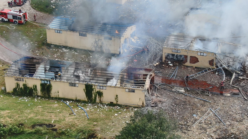Son dakika: Sakarya’da havai fişek fabrikasında korkunç patlama! Çok sayıda ölü ve yaralı haberi geldi...