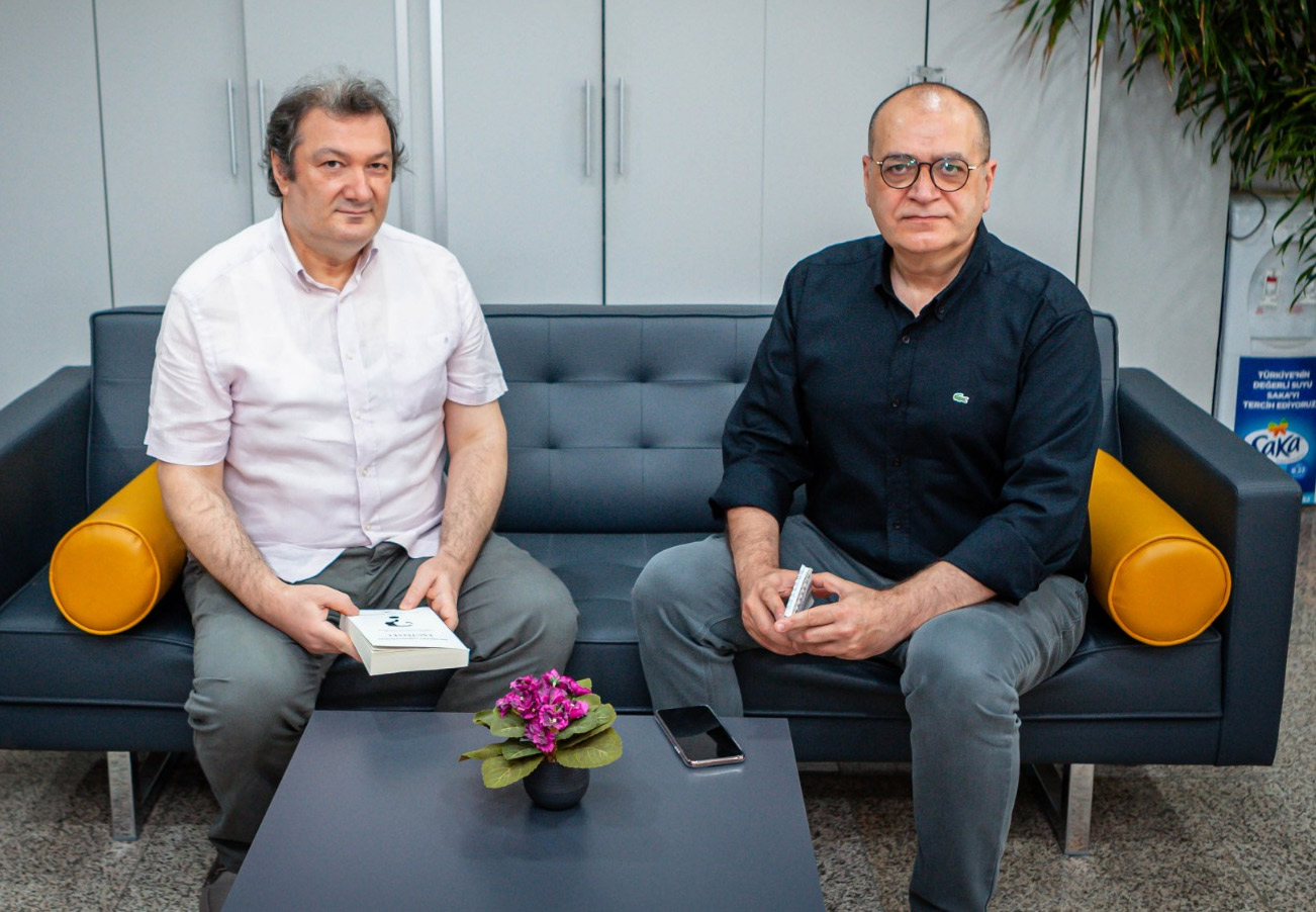 Öğretim Üyesi Ürolog Prof. Dr. Zeki Bayraktar: LGBT lobisi insanlığın geleceğini tehdit ediyor