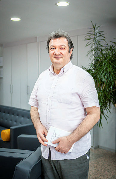 Öğretim Üyesi Ürolog Prof. Dr. Zeki Bayraktar: LGBT lobisi insanlığın geleceğini tehdit ediyor