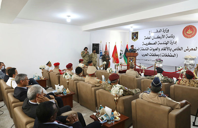 Libya ordusu Hafter milislerinin sivil yerleşimlere tuzakladığı mayınları sergiledi