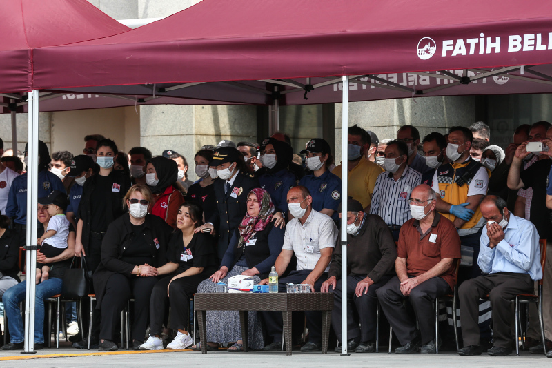 Şehit polis Erkan Gökteke için İstanbul İl Emniyet Müdürlüğünde tören düzenlendi